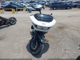 HARLEY-DAVIDSON FLTRXSTSE 1HD1TL821RB963038 снимка