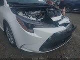 TOYOTA COROLLA LE 5YFEPMAE0MP160278 снимка