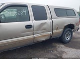 CHEVROLET SILVERADO 1500 LS 2GCEK19T821136693 снимка
