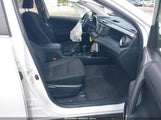TOYOTA RAV4 LE JTMBFREV8HJ700774 снимка