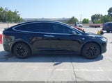 TESLA MODEL X 100D/75D/90D 5YJXCBE23HF027198 fotografie
