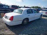 LINCOLN TOWN CAR SIGNATURE 1LNHM82W0XY710627 fotografie