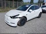 Tesla Model Y Long Range Dual Motor All-Wheel Drive 7SAYGDED8SA351745 fotografie