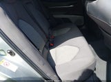 TOYOTA CAMRY LE 4T1B11HK8JU049230 fotografie