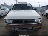 Nissan Pathfinder Le/Se/Xe JN8AR05YXVW176328 fotografie
