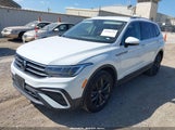 VOLKSWAGEN TIGUAN 2.0T SE/2.0T WOLFSBURG EDITION 3VV2B7AX9RM123637 снимка