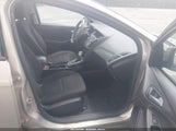 FORD FOCUS SE 1FADP3F21FL274618 снимка