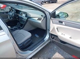 HYUNDAI SONATA SE 5NPE24AF2GH383155 снимка