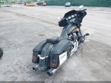 HARLEY-DAVIDSON FLHX 1HD1KBC19KB666147 снимка