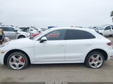 Porsche Macan Turbo WP1AF2A50FLB98528 photo