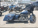HARLEY-DAVIDSON FLHXS 1HD1KRP18KB621171 снимка