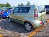 KIA SOUL + KNDJT2A23A7082421 снимка