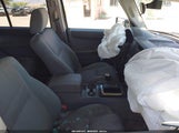 Jeep Commander Sport 1J8HH48K07C635861 снимка