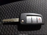 Nissan Rogue Sport S JN1BJ1CR2KW317299 снимка