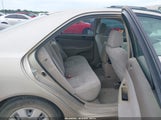 TOYOTA CAMRY LE 4T1BE32K13U171293 снимка