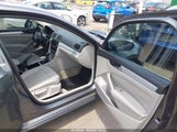 VOLKSWAGEN PASSAT 2.5L SE 1VWBH7A33CC032198 снимка