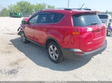 TOYOTA RAV4 XLE JTMRFREV8FD145643 снимка