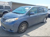 TOYOTA SIENNA XLE 8 PASSENGER 5TDYZ3DC3HS826445 снимка