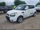 KIA SOUL + KNDJT2A21B7330571 снимка