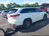 Toyota Highlander Xle 5TDJZRFHXJS808978 снимка