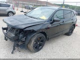 VOLKSWAGEN TIGUAN 2.0T SE R-LINE BLACK 3VV8B7AX2RM019937 снимка