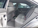 TOYOTA CAMRY LE 4T1BE46K77U116644 снимка