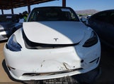 TESLA MODEL Y LONG RANGE DUAL MOTOR ALL-WHEEL DRIVE 7SAYGAEE6NF393068 photo