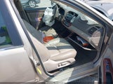 TOYOTA CAMRY XLE V6 4T1BF30K83U561291 photo