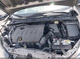 TOYOTA COROLLA LE 2T1BURHE9JC028064 снимка