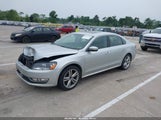 Volkswagen Passat 2.0L Tdi Sel Premium 1VWCV7A3XFC046262 photo