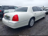 Lincoln Town Car Ultimate 1LNHM83W84Y657587 снимка