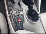 TOYOTA CAMRY SE HYBRID 4T1G31AK9MU557091 photo