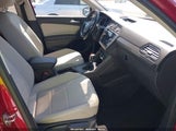 VOLKSWAGEN TIGUAN 2.0T SE/2.0T SEL 3VV3B7AX1JM214734 fotografie