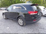 KIA SORENTO 2.4L LX 5XYPG4A31HG318256 photo