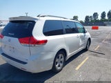 TOYOTA SIENNA LE V6 5TDKK3DCXBS065124 снимка