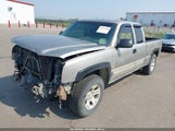 CHEVROLET SILVERADO 1500 LS 2GCEK19T931269237 снимка