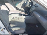 TOYOTA CAMRY LE 4T1BE46K37U621872 снимка