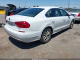 VOLKSWAGEN PASSAT 1.8T S 1VWAT7A3XGC042002 снимка