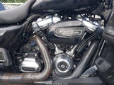 HARLEY-DAVIDSON FLHR ROAD KING 1HD1FBC13JB612118 снимка