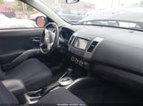 MITSUBISHI OUTLANDER GT JA4JT5AX8AZ012070 снимка