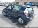 TOYOTA PRIUS C THREE JTDKDTB33E1569335 снимка