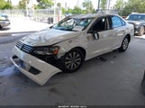 Volkswagen Passat 2.5L S 1VWAH7A32DC016989 снимка
