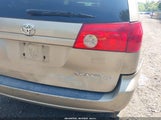 TOYOTA SIENNA LE 5TDZK23C28S180884 снимка