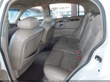 LINCOLN TOWN CAR SIGNATURE 1LNHM82W1YY916055 photo