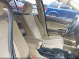 HONDA ACCORD 2.4 LX 1HGCP2F32AA139002 снимка