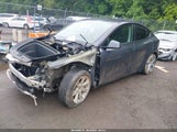 Tesla Model Y Long Range Dual Motor All-Wheel Drive 5YJYGDEE2LF048017 photo