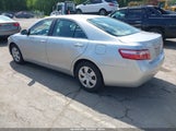 TOYOTA CAMRY LE 4T1BE46K27U156078 снимка