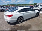 Honda Accord Touring 1HGCV1F92JA029202 fotografie