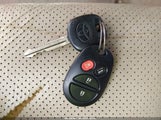 TOYOTA CAMRY SOLARA SLE V6 4T1CA38P36U096331 снимка