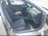 Honda Accord 2.4 Lx-P JHMCP26489C005827 photo